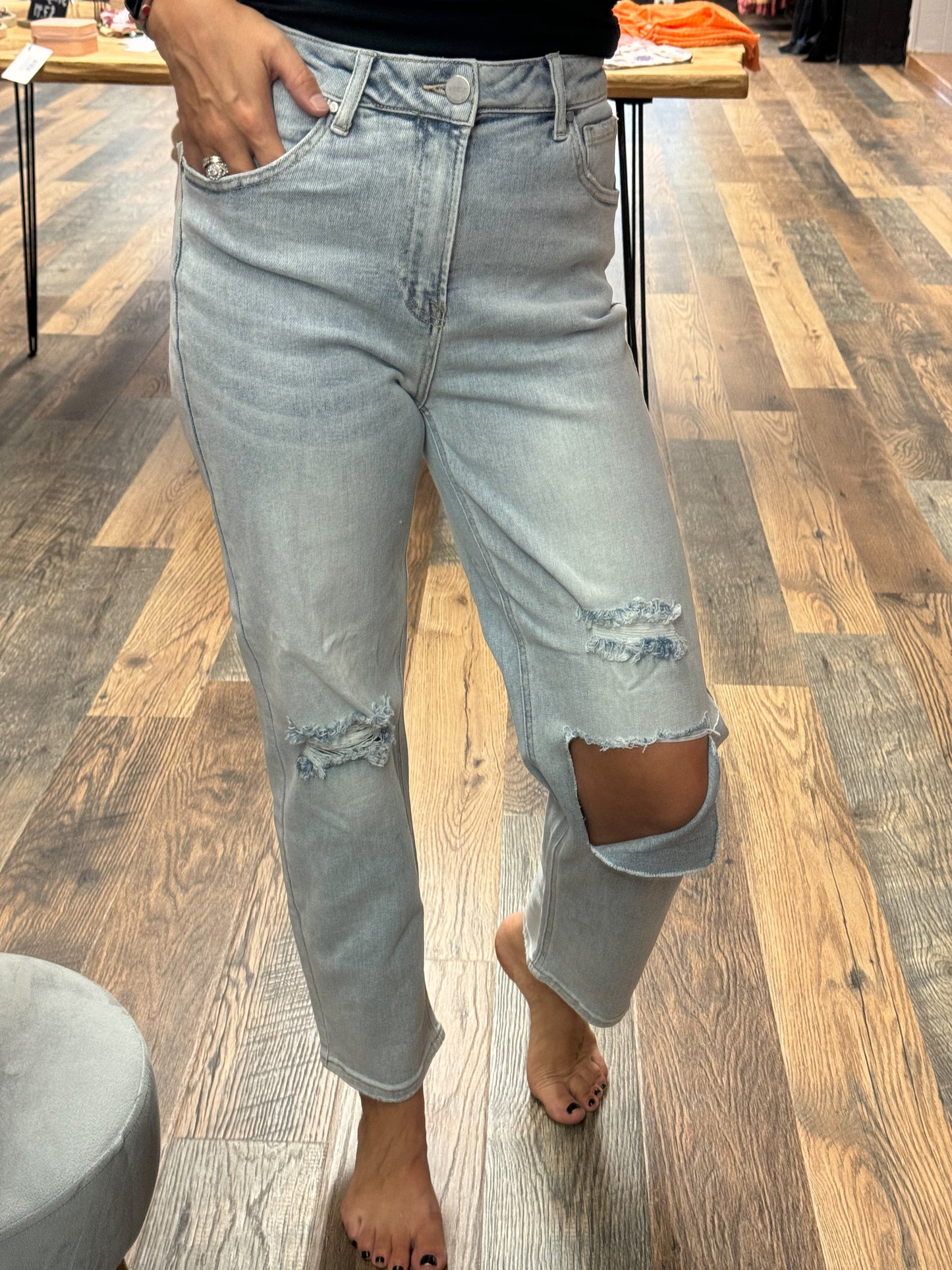 High Rise Relaxed Jean